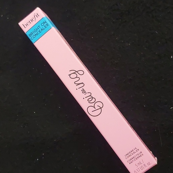 Benefit Boi-ing bright on concealer in melon - Picture 1 of 4